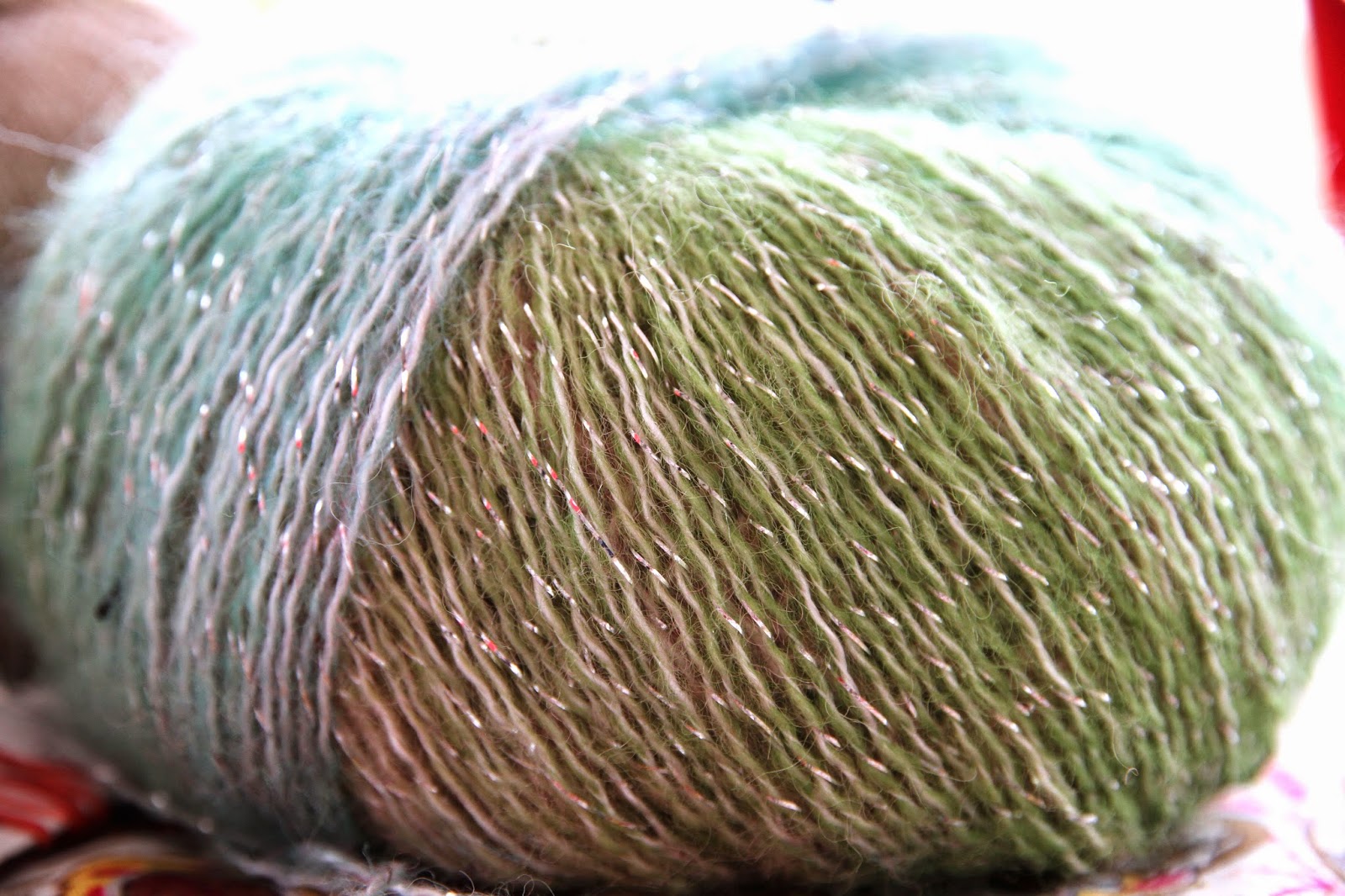 Knitting By Shimmer, glitter kært garn har mange navne