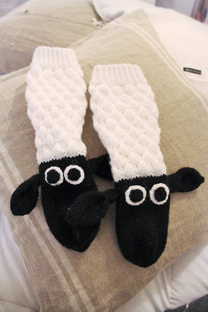 shaun the sheep knitting