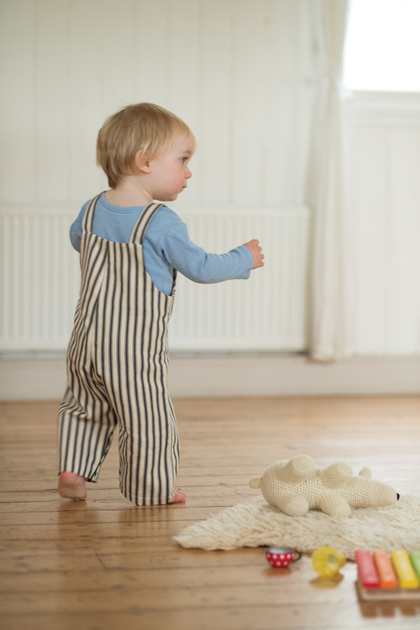 Hello...I'm your new neighbor Dungarees for my nephew (Love Sewing Mag