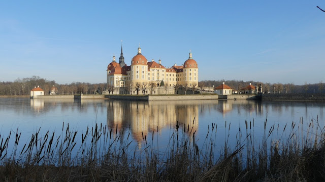 Schloss Moritzburg im Winter - Aschenbrödel-Ausstellung