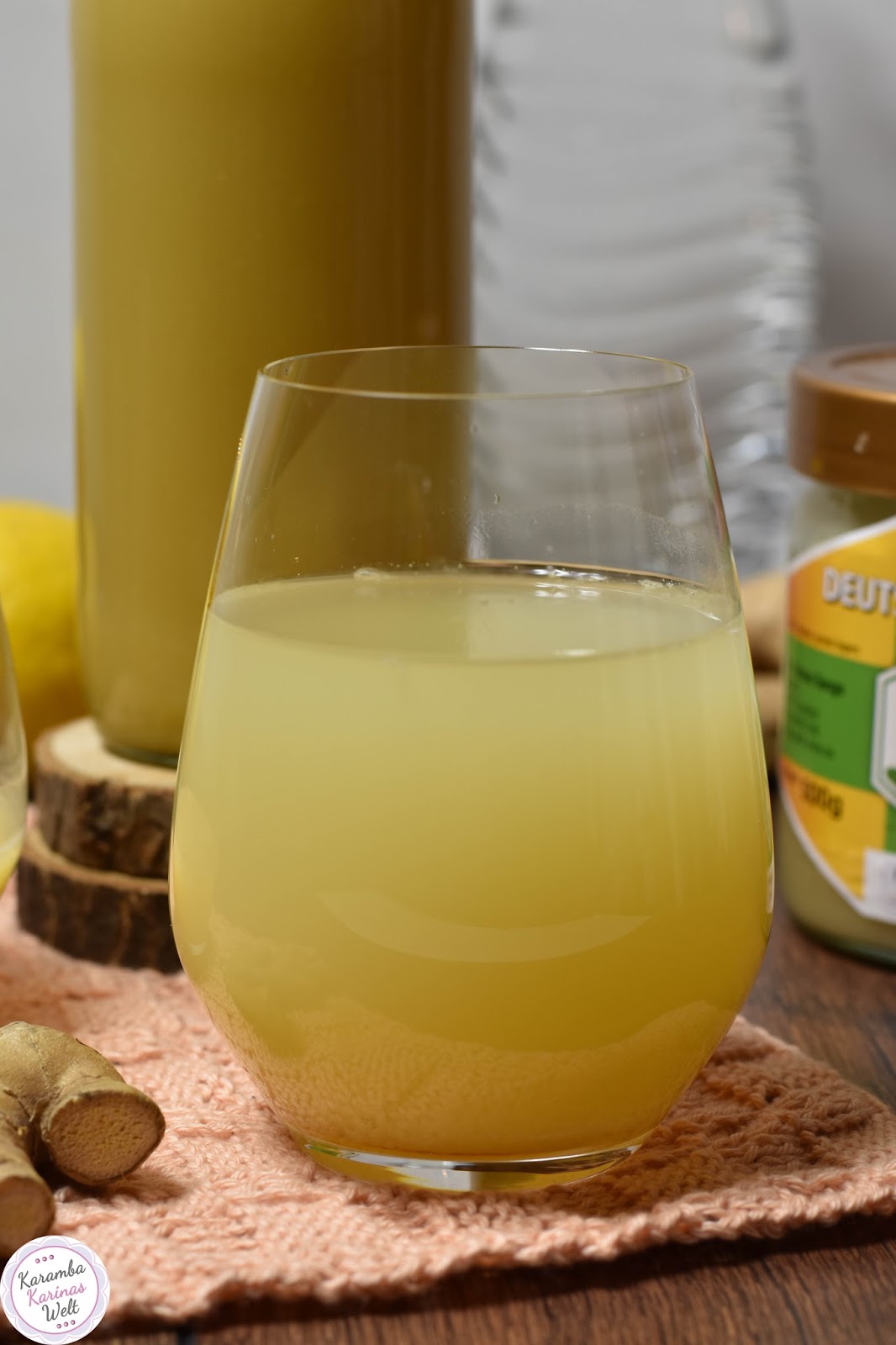 KarambaKarina&amp;#39;s Welt: Zaubertrunk: Ingwer-Zitronen-Sirup mit Honig