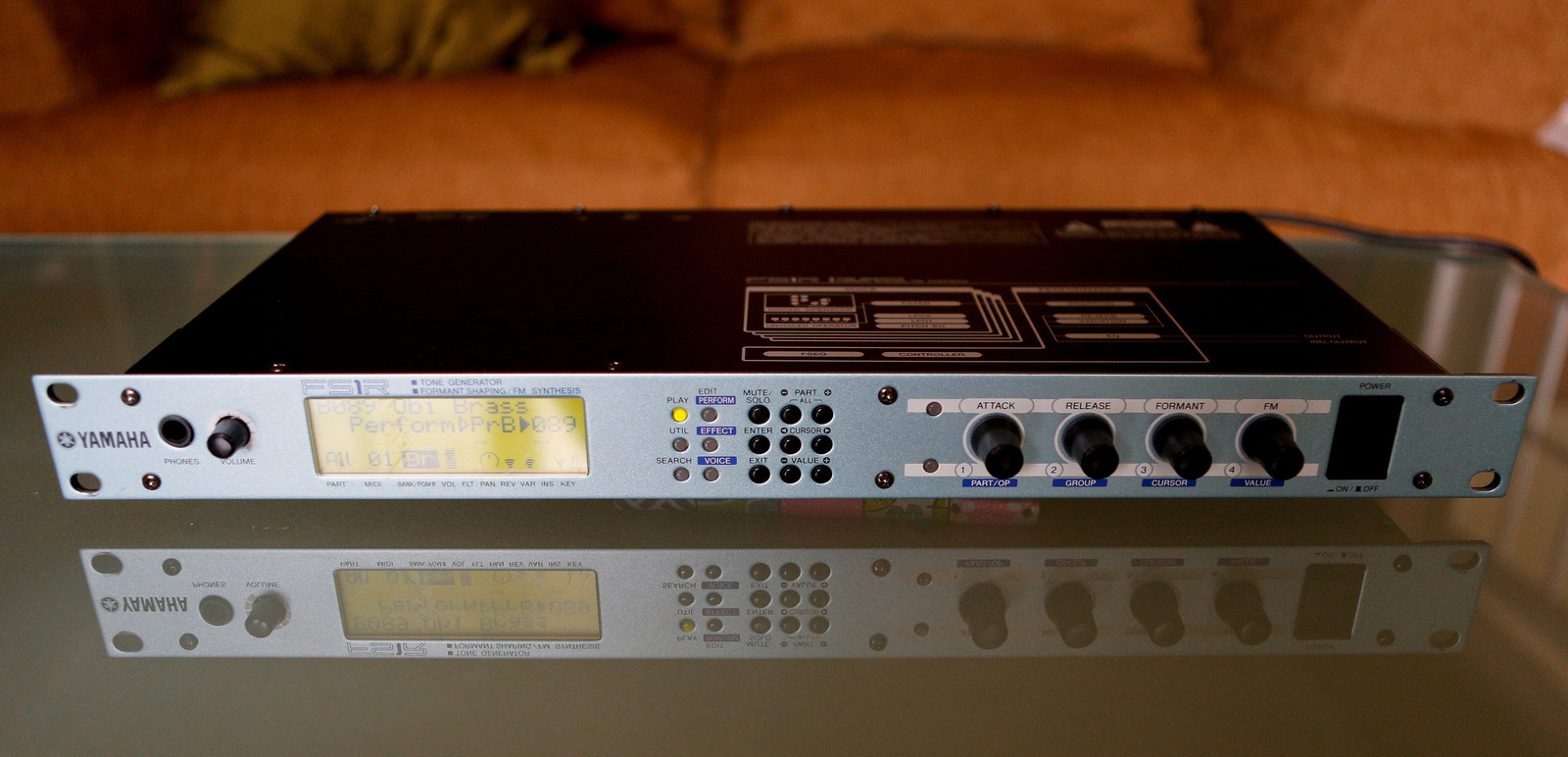 MATRIXSYNTH Yamaha FS1R FM Formant Rack Mount Synthesizer SN OZ01205 Factory Demos
