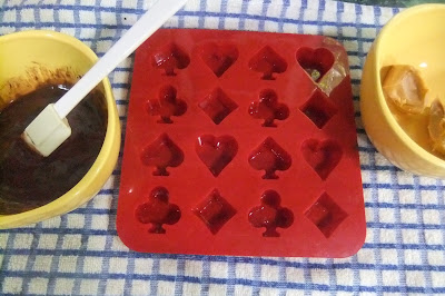  ERA UN REY DE CHOCOLATE CON NARIZ DE CACAHUATE 
