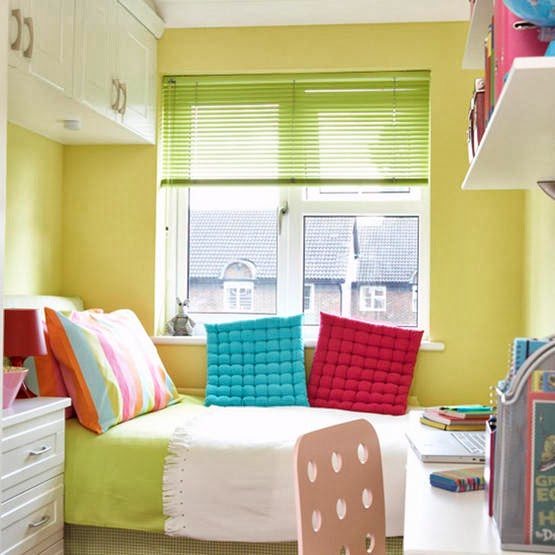 Small Bedroom Interior Design - Modern Home Exteriors