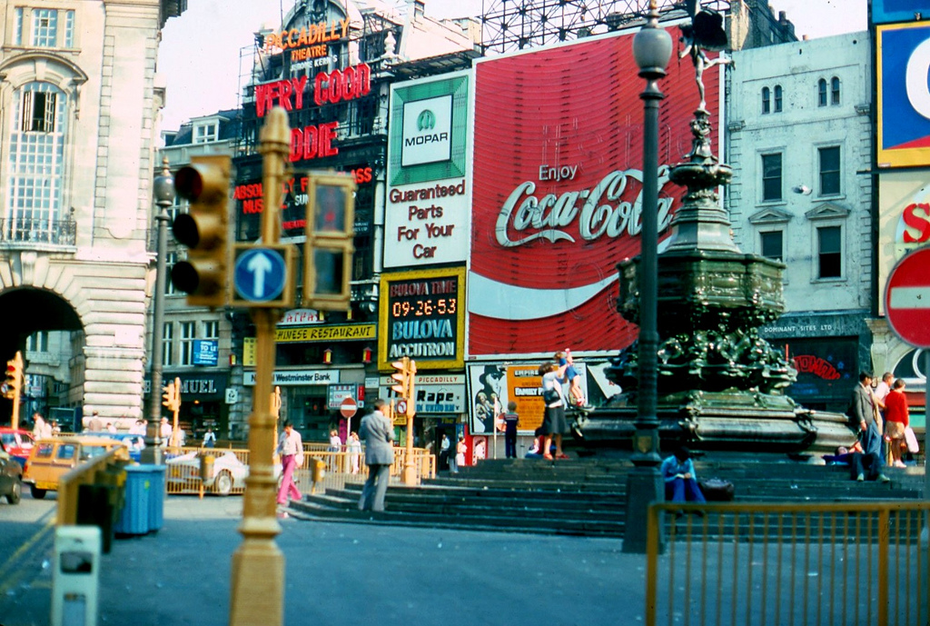 Streets of London in 1976 ~ Vintage Everyday
