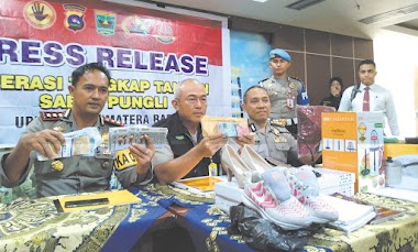 Kronologis Lengkap Penangkapan Guru Honorer SMK 1 Bukit Sundi oleh Tim Saber Pungli Kronologis Lengkap Penangkapan Guru Honorer SMK 1 Bukit Sundi oleh Tim Saber Pungli