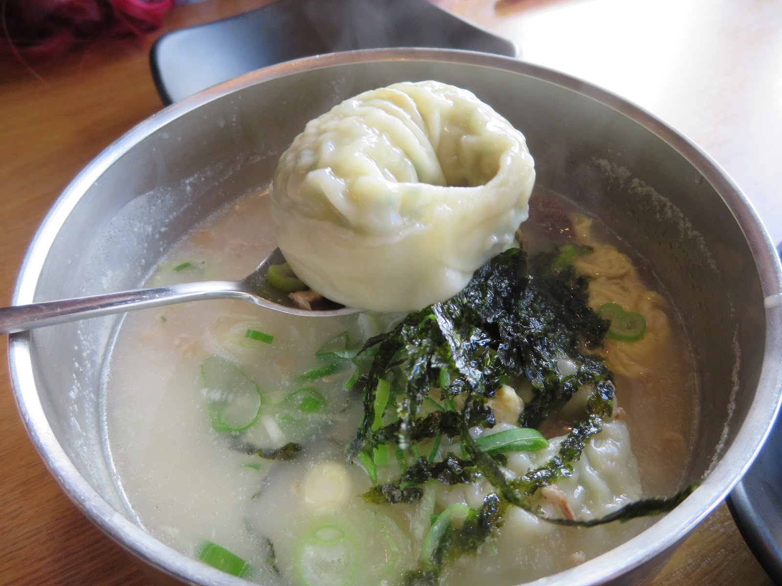Day 2 Dumpling Soup at 교지나주곰탕 in Hongdae Seoul, South Korea chichicho