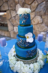 cake boda azul cakes pastel rich dark rey pretty flores decorado comestibles blancas navy idea pasteles zankyou bodas tiers orchids