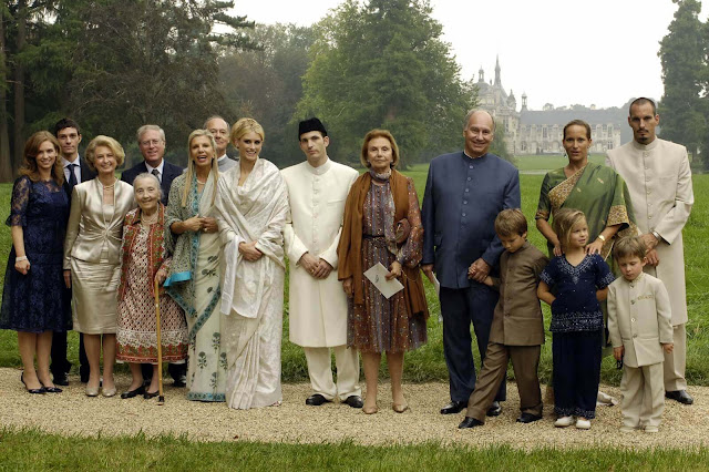 Ekselansları 4. Ağa Han (Kerim el-Hüseyin Şah), Oğlu Prens Hüseyin ve Gelini Prenses Khaliya – Fransa – 2006