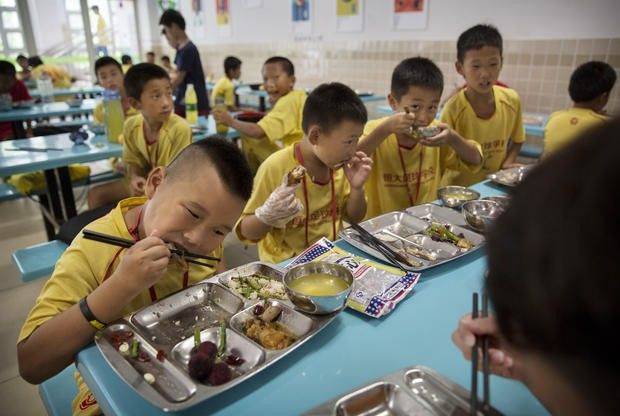 Selain Dilarang Menguap, 4 Aturan Sekolah Ini Bikin Kita Bingung Selain Dilarang Menguap, 4 Aturan Sekolah Ini Bikin Kita Bingung