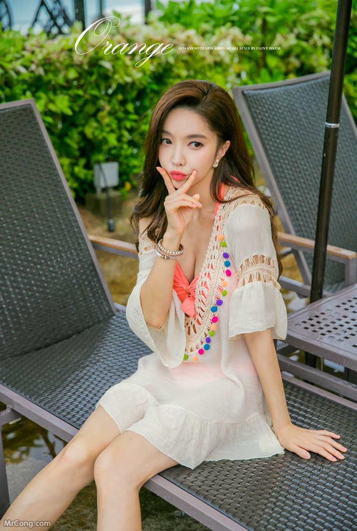 Beautiful Park Soo Yeon in the beach fashion picture in November 2017 (222 photos)