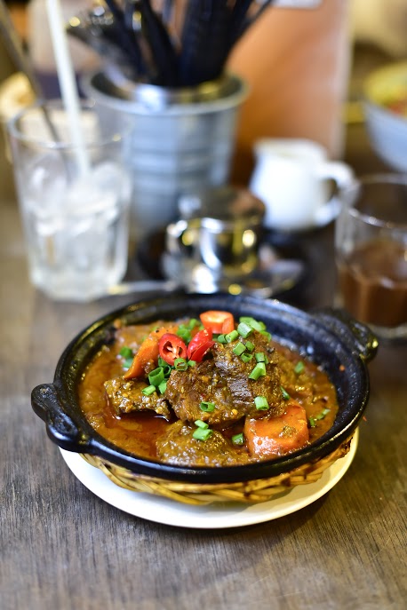 I Love Yoo Hometown Chinese Restaurant Go Thai Pho Vietz Eggu Atria Restaurant Review Menu & Prices