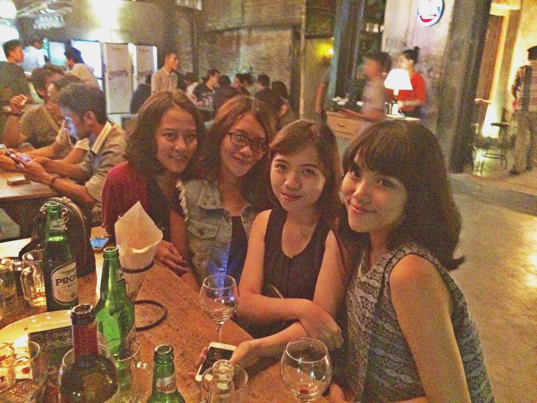 Meet Men & Women in Semarang Indonesia