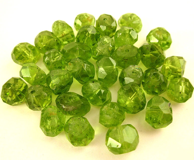 Бусинка: Хризолит