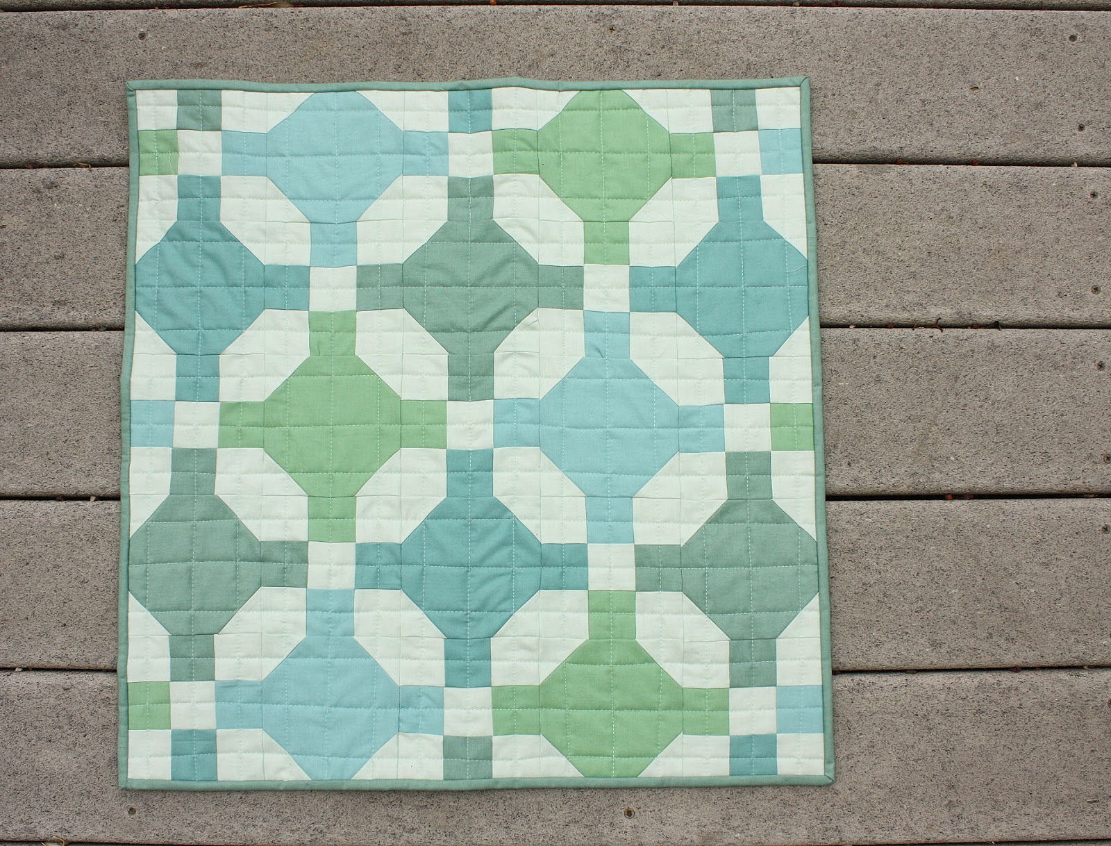 Mini Quilt with Cotton Supremes Fabric - Diary of a Quilter - a quilt blog