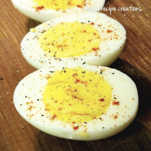 Dani's Recipe Creations Hard Boiled Eggs {Cooking & Peeling}