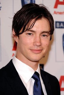 Tom Wisdom