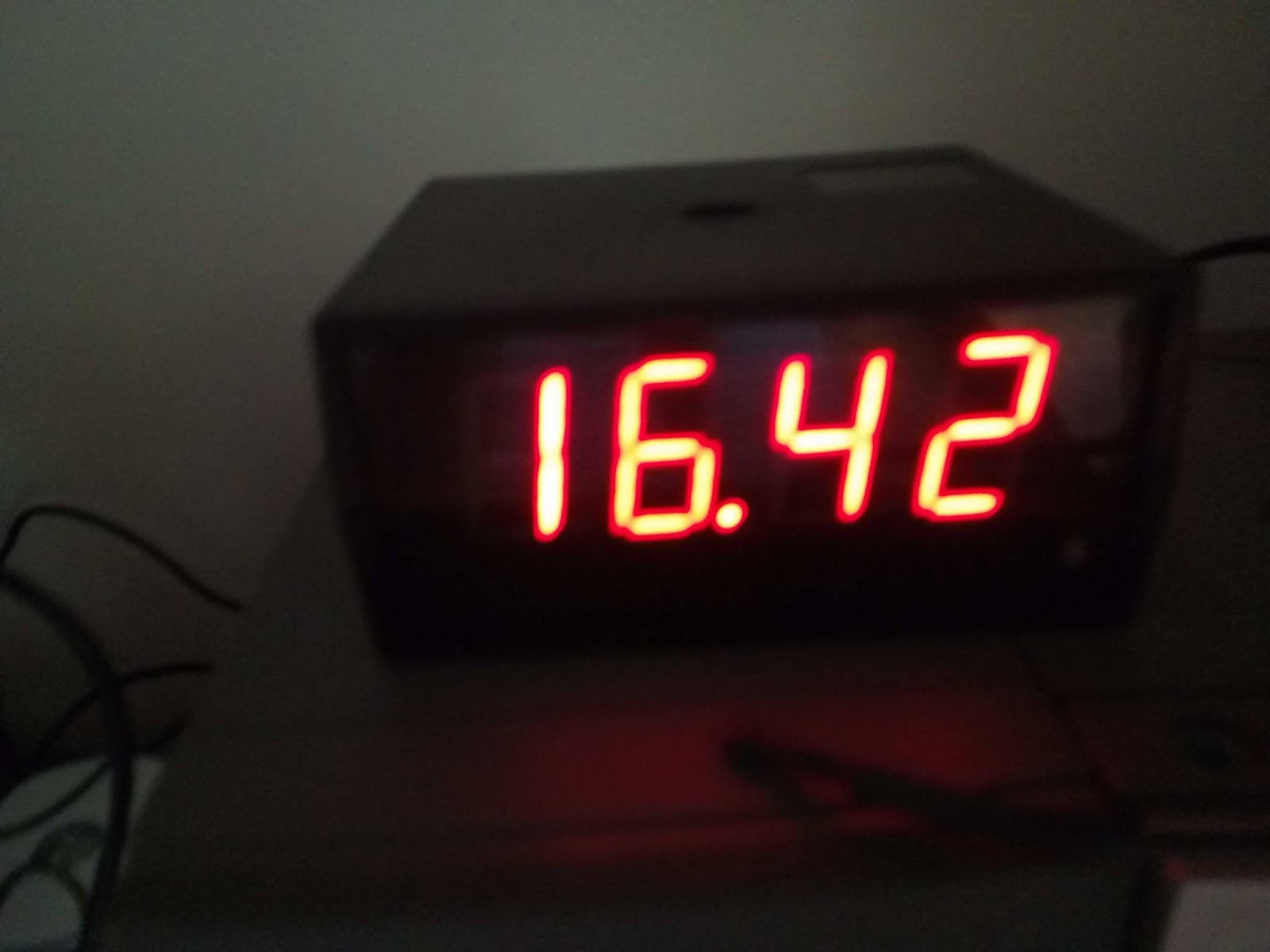 Nicu Florica Niq Ro Ceas Cu Reglaj Manual Al Orei Si Datei