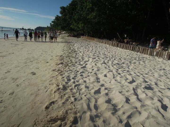 A beautiful stretch of powdery white sand in Boracay