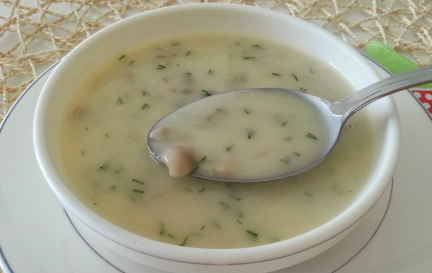 Resimli Yemek Tarifleri Kremalı Mantar Çorbası Tarifi