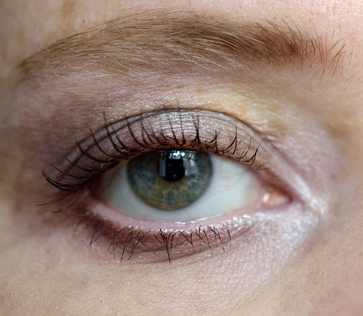 Mascara Series Brown vs. Black