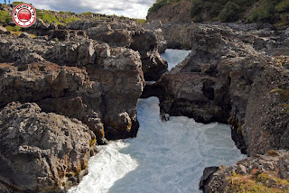 Barnafoss, Islandia