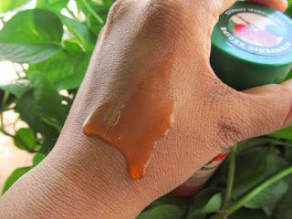 BIOTIQUE BOTANICALS Bio Apricot Refreshing Body Wash Review