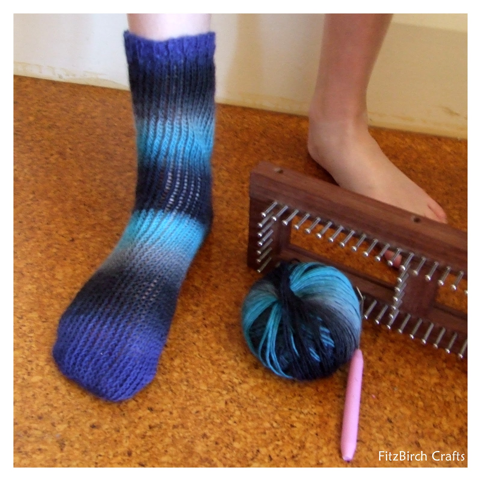fitzbirch-crafts-loom-knit-socks