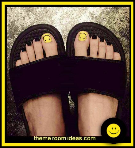 24 Pieces False Toe Nail with Designs Tips Black Yellow Smile Face Toenail Pedicure Patches Diy Press on Fake Toe Nails Gift 24 Pieces False Toe Nail with Designs Tips Black Yellow Smile Face Toenail Pedicure Patches Diy Press on Fake Toe Nails Gift