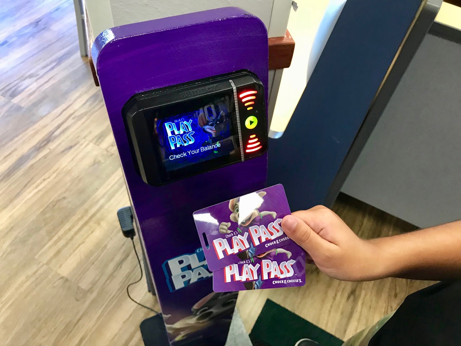 A Chuck E Cheese S Remodel Everyone Will Love Family Love In My