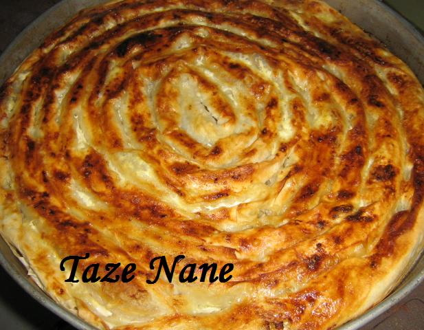 TAZE NANE PATATESLİ KIYMALI KOL BÖREĞİ