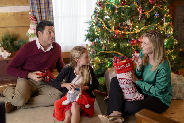 Its a Wonderful Movie - Your Guide to Family and Christmas Movies on TV: 'Love You Like ...