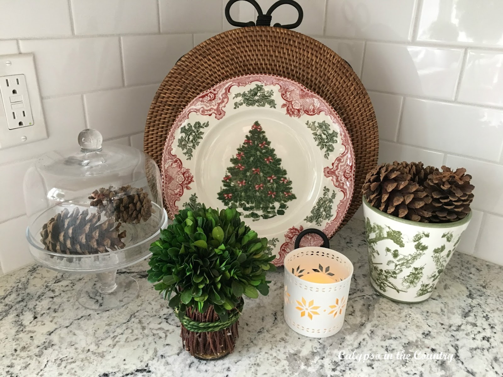 Red and Green Christmas Vignette