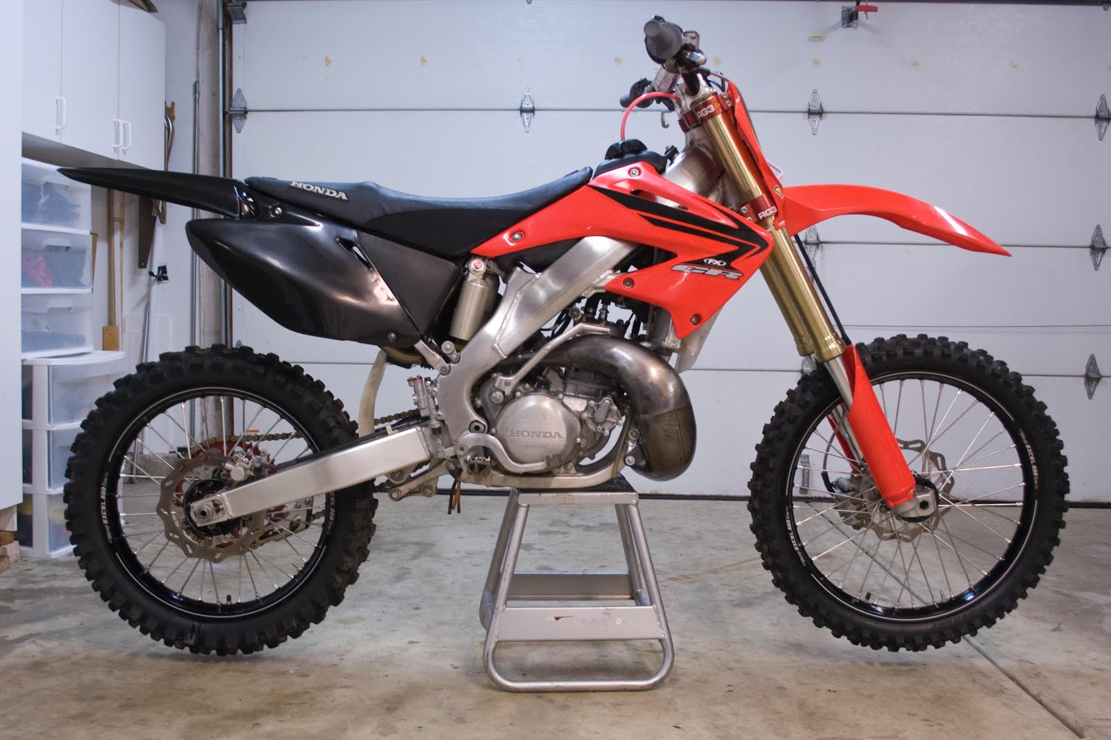 Honda cr 2005. Honda CR 250 2005. Honda CR 250 R 2005. Honda CR 250 1999. Honda CR 250 motard.