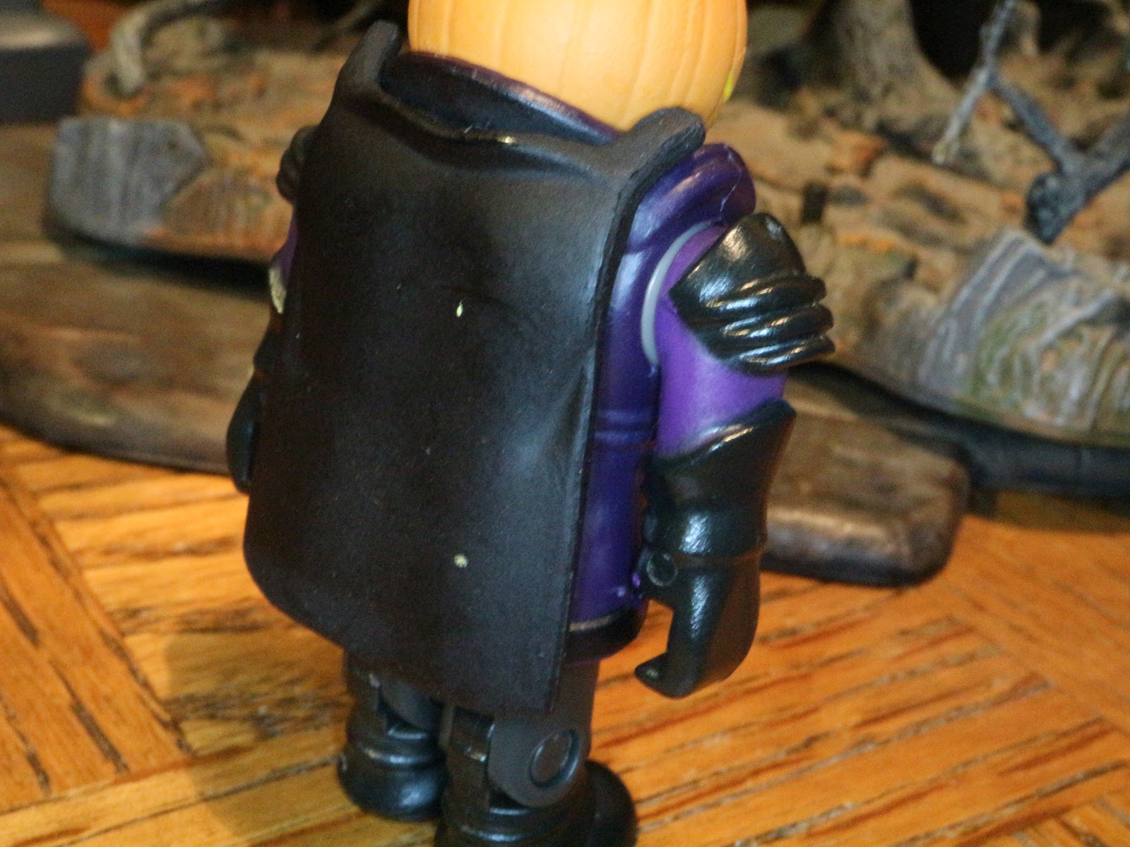 Roblox Action Collection - Headless Horseman Character Figure Pack  [Includes Exclusive Virtual Item] 