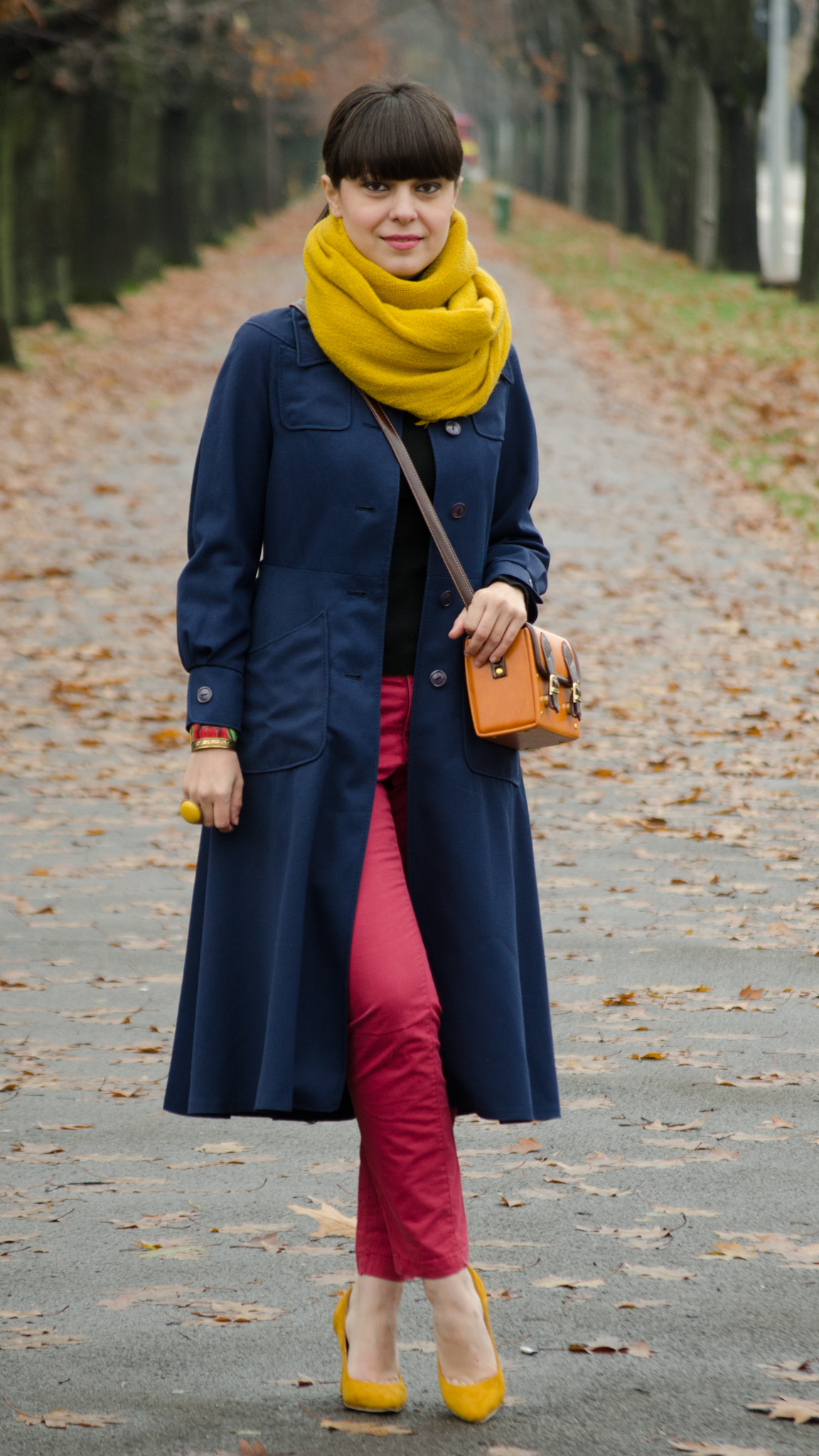 chic navy thrifted coat trench fedora hat h&m burgundy ankle cut pants mustard peoma shoes heels over sized scarf box bag satchel black turtleneck autumn fall bangs