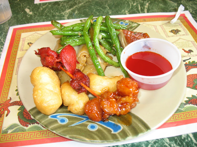 Sweet and Sour Chicken, General Tso's chicken, Chow hou fun, String beans, Thai chicken.