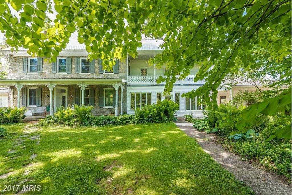 Sweet House Dreams Well Taught Farm, 1790 Federal Stone Manor in