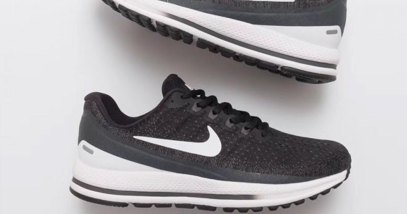 mens nike air zoom trainers