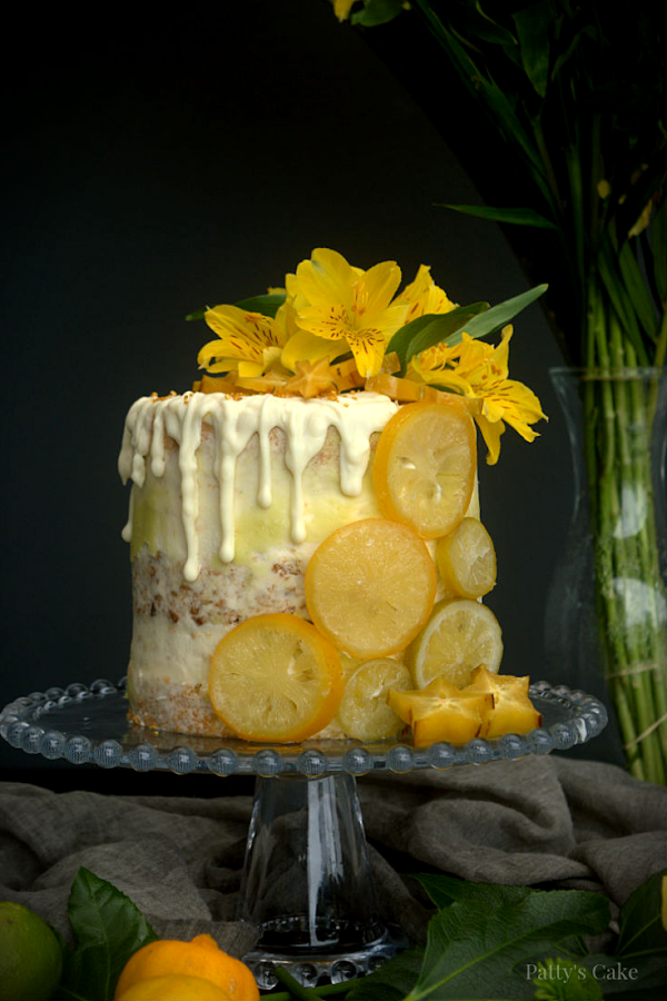 Tarta-layer-cake-de-crema-de-limón-y-crocante-de-pecanas