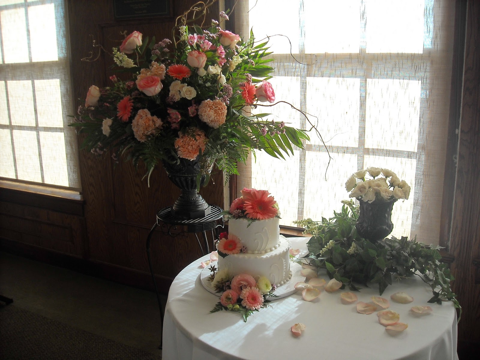 Becky's Blossoms: Jami's Wedding FLowers