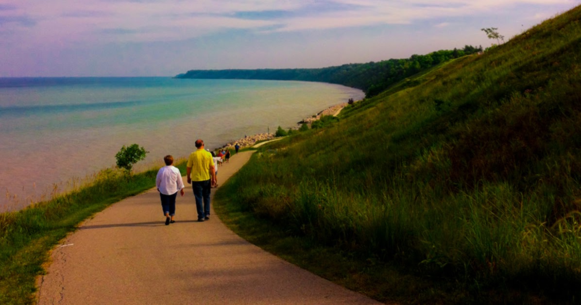 Wisconsin Explorer Lake Bluff Walk At Concordia University Mequon