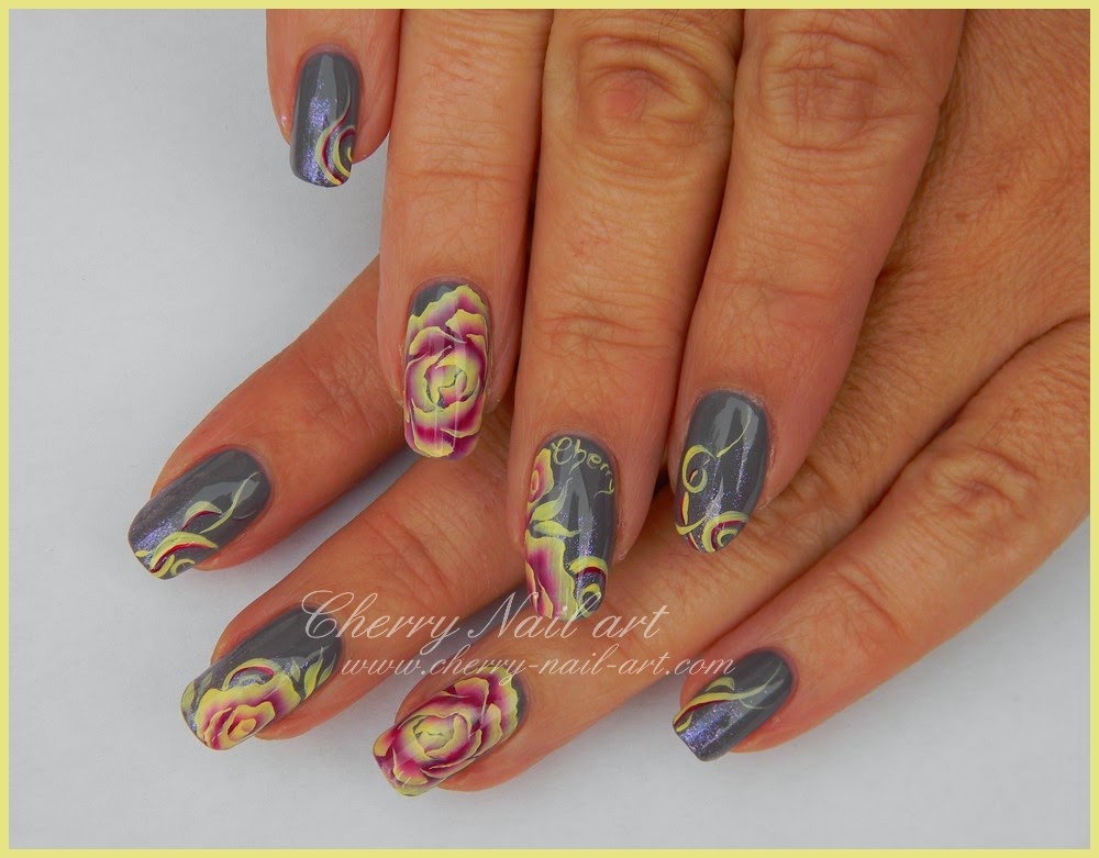 nail art fleur one stroke et arabesque