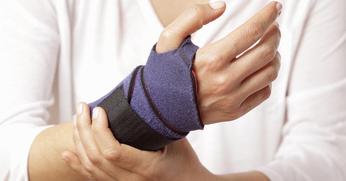 Purple Glove Syndrome Definition, Pictures, Symptoms, Causes, Treatment