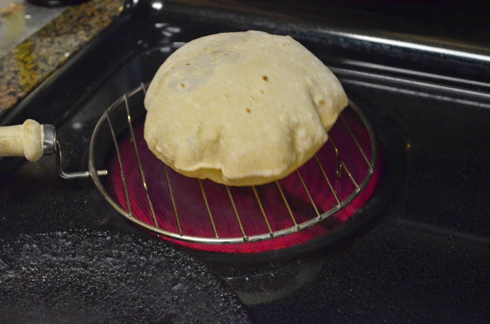 Charmis Writes .. Preparing roti/chapati/phulka on Electric Stove