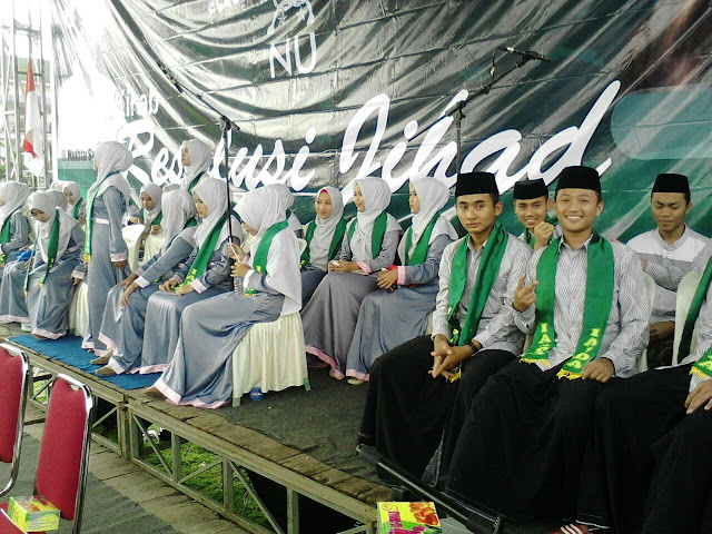 #HariSantri 2016 - Kirab Hari Santri - Di Ponpes Darussalam Blok Agung Banyuwangi Jawa Timur, Kamis (13/10/2016) #HariSantri 2016 - Kirab Hari Santri - Di Ponpes Darussalam Blok Agung Banyuwangi Jawa Timur, Kamis (13/10/2016)