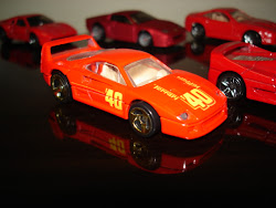 Hot Wheels Red Ferrari 4