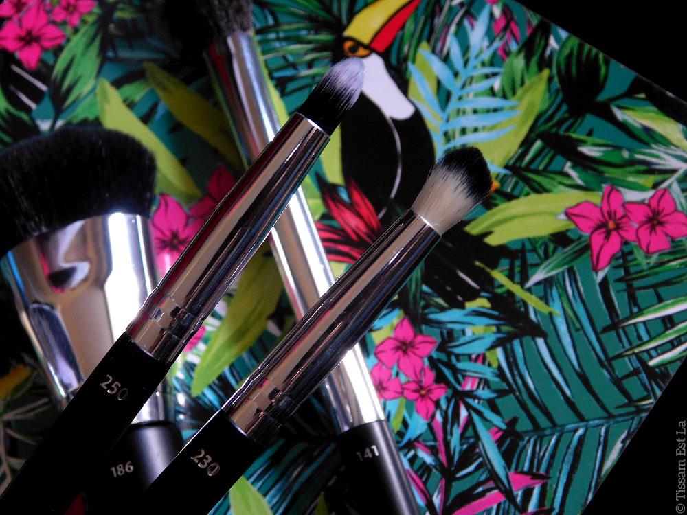 Primark PS... Pro | Makeup Brushes Review - Avis Pinceaux Primark PS... Pro Primark PS... Pro | Makeup Brushes Review - Avis Pinceaux Primark PS... Pro - Touch Up Brush - Angled Eyeliner Brush - Duo Blending Brush Set - Duo Precision Brush Set - Powder Contour Brush - Master Eye Palette - Master Highlight Palette - Master Blush Palette - Master Contour Palette - Lip Kit Matte Collection - Riot, Punked, Lady in Red, Girls World, Obsessed, Chocolate Brownie, Cookie Dough, Molten Bronze, Molten Lava - Kissproof Liquid Matte Lipsticks - Review & Swatches - Avis et Revue