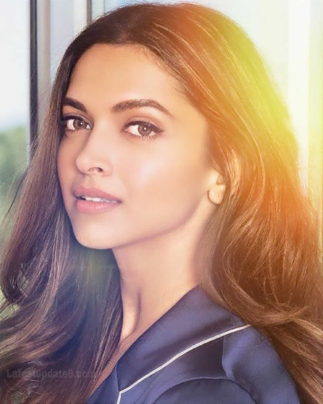 Deepika Padukone Biography, Wiki, DOB, Family, Profile, Movies, Photos