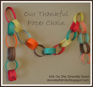 celebrating thankfulness with a thankful paper chain